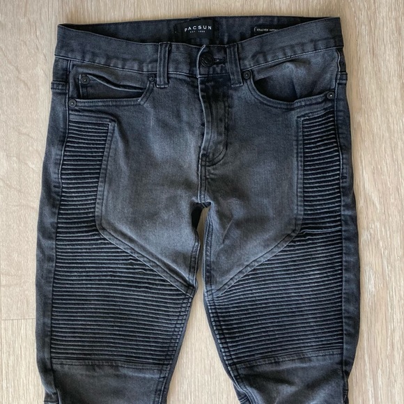 PacSun Stacked Skinny High-Rise Faded Black Jeans - Picture 2 of 7